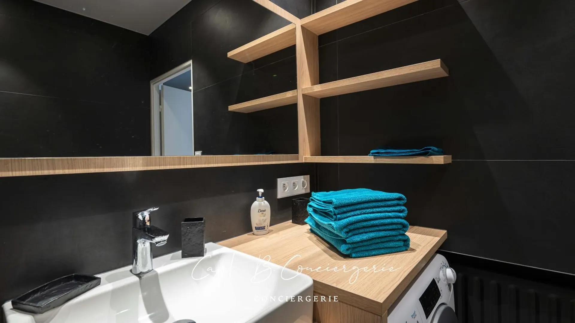 Le Hublot Face Mer Et Proche Centre Ville Concarneau Daire